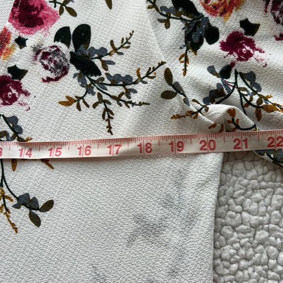 Floral Open Front Cover Up Medium - Picture 8 of 10